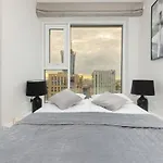 Luxurious Unique Tower With Skyline By Renters Prestige *