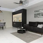 Apartament Luxurious Unique Tower With Skyline By Renters Prestige *