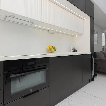 Unique Tower Lux Residence City Skyline By Renters Prestige Apartmán *