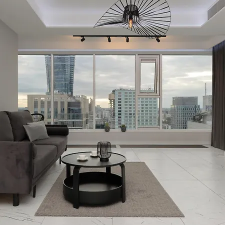 Luxurious Unique Tower With Skyline By Renters Prestige Daire Varşova