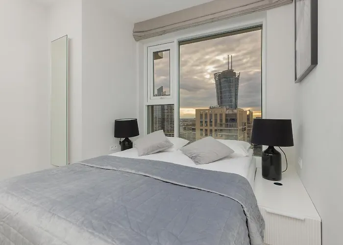 Luxurious Unique Tower With Skyline By Renters Prestige