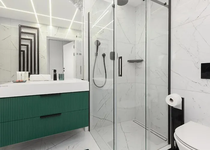 شقة Luxurious Unique Tower With Skyline By Renters Prestige وارسو