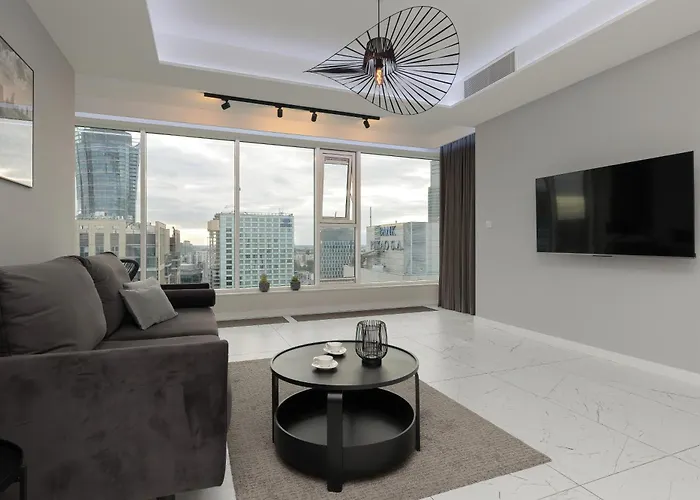 Luxurious Unique Tower With Skyline By Renters Prestige شقة